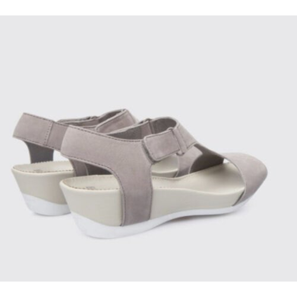CAMPER •40/ 9• Nubuck Leather Micro Wedge T-Strap Sandals $160 Pastel Gray Grey - Picture 2 of 11